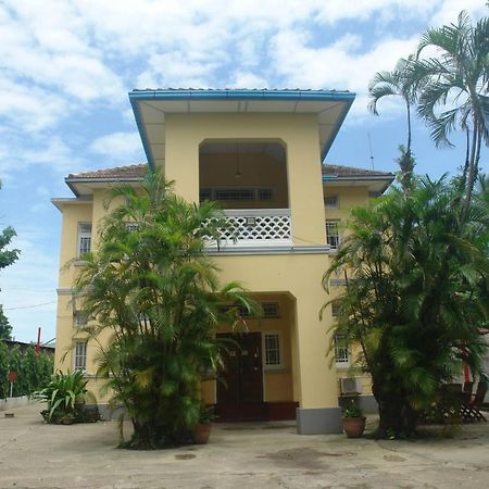 Golden Guest Inn Rangum Exterior foto