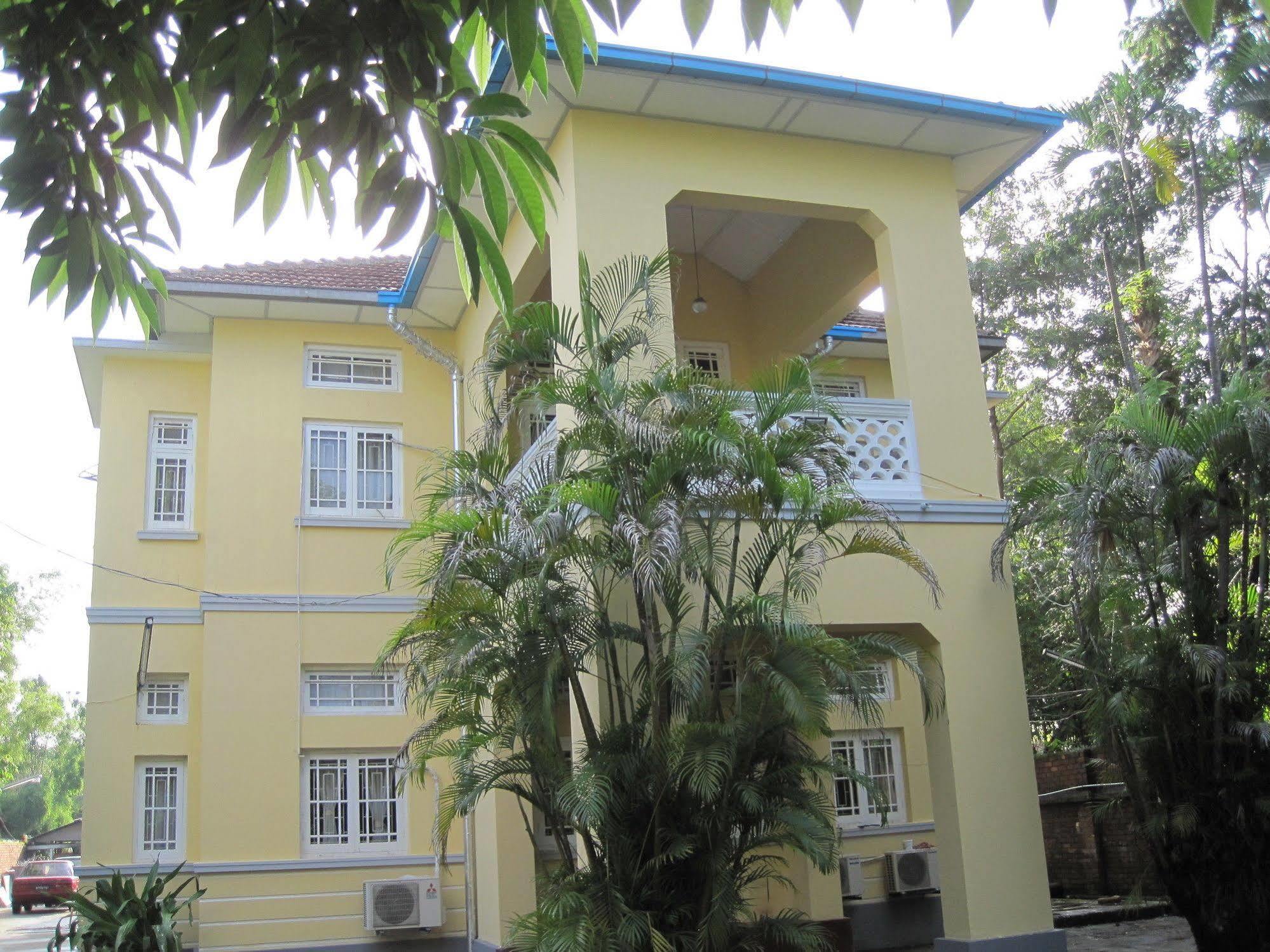 Golden Guest Inn Rangum Exterior foto