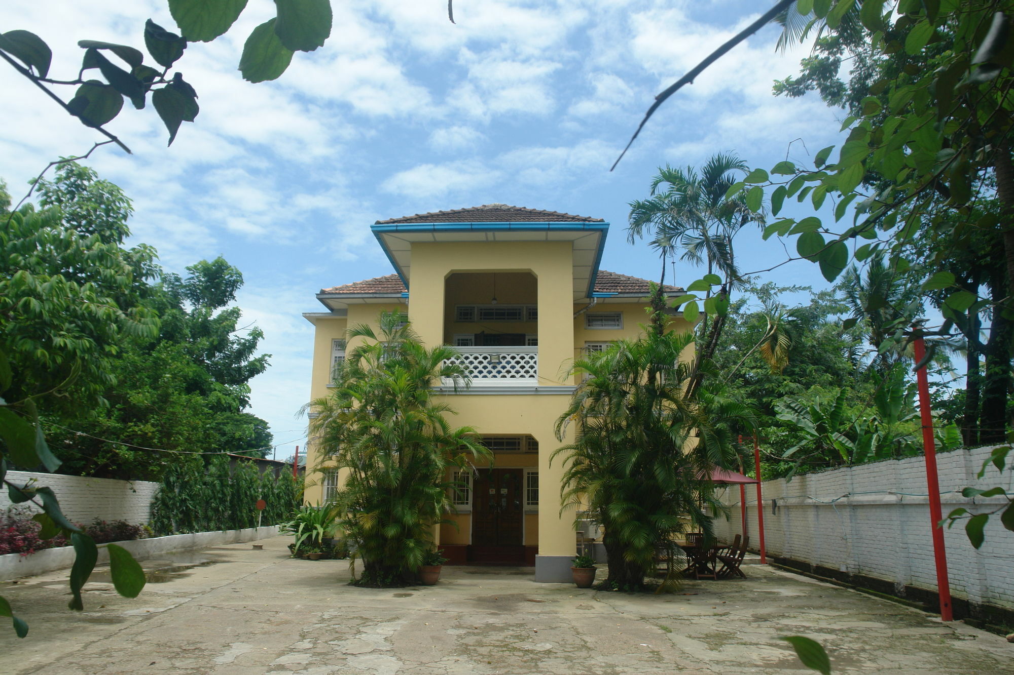 Golden Guest Inn Rangum Exterior foto